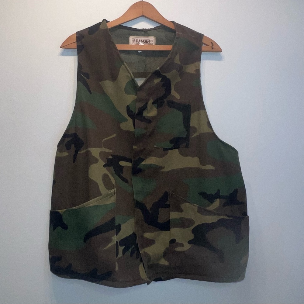 VTG Ranger “We Help You Get Lost in The Woods” Camo Twill Outdoor Vest Sz XL